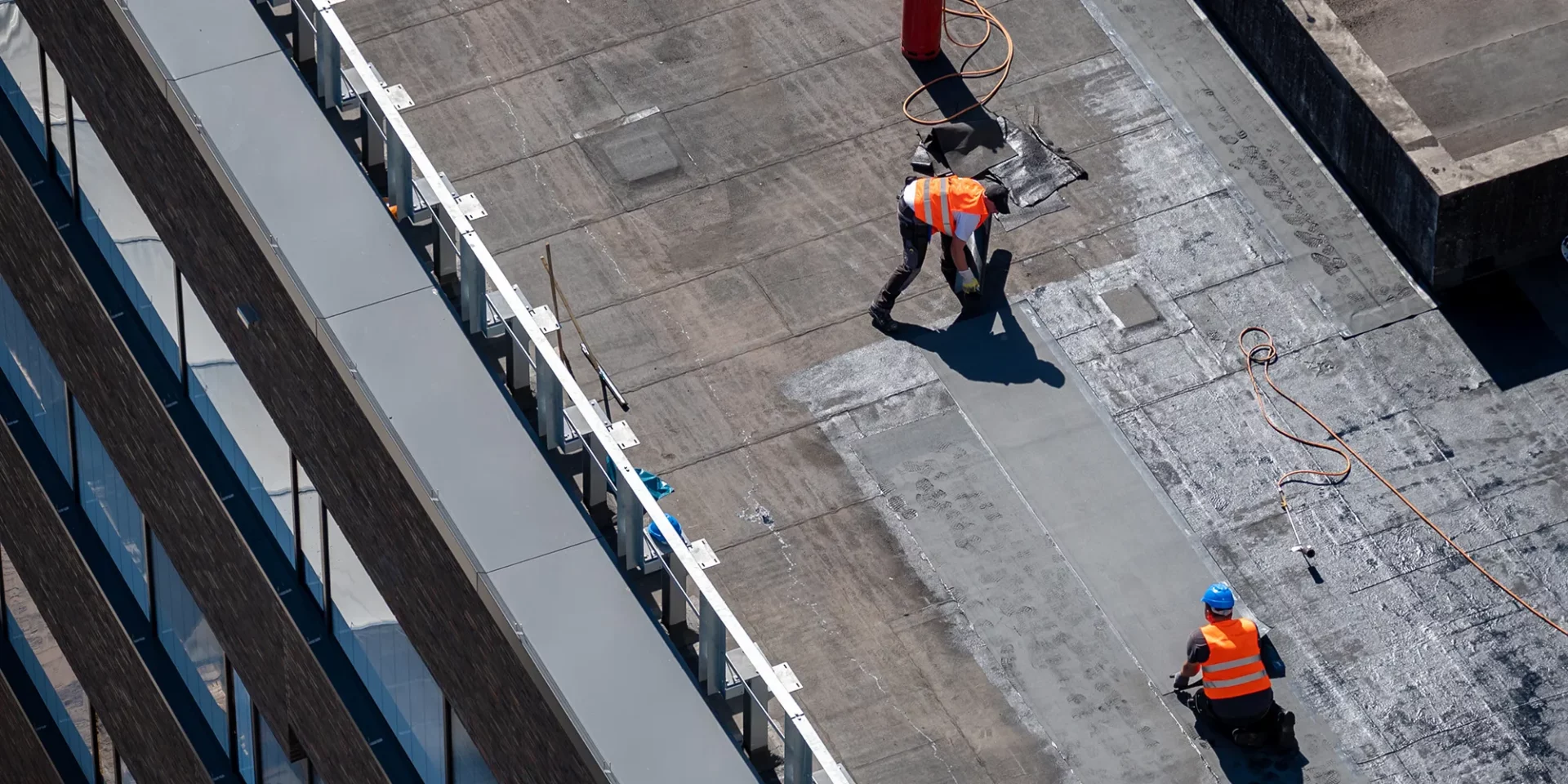 flat commercial roof repair