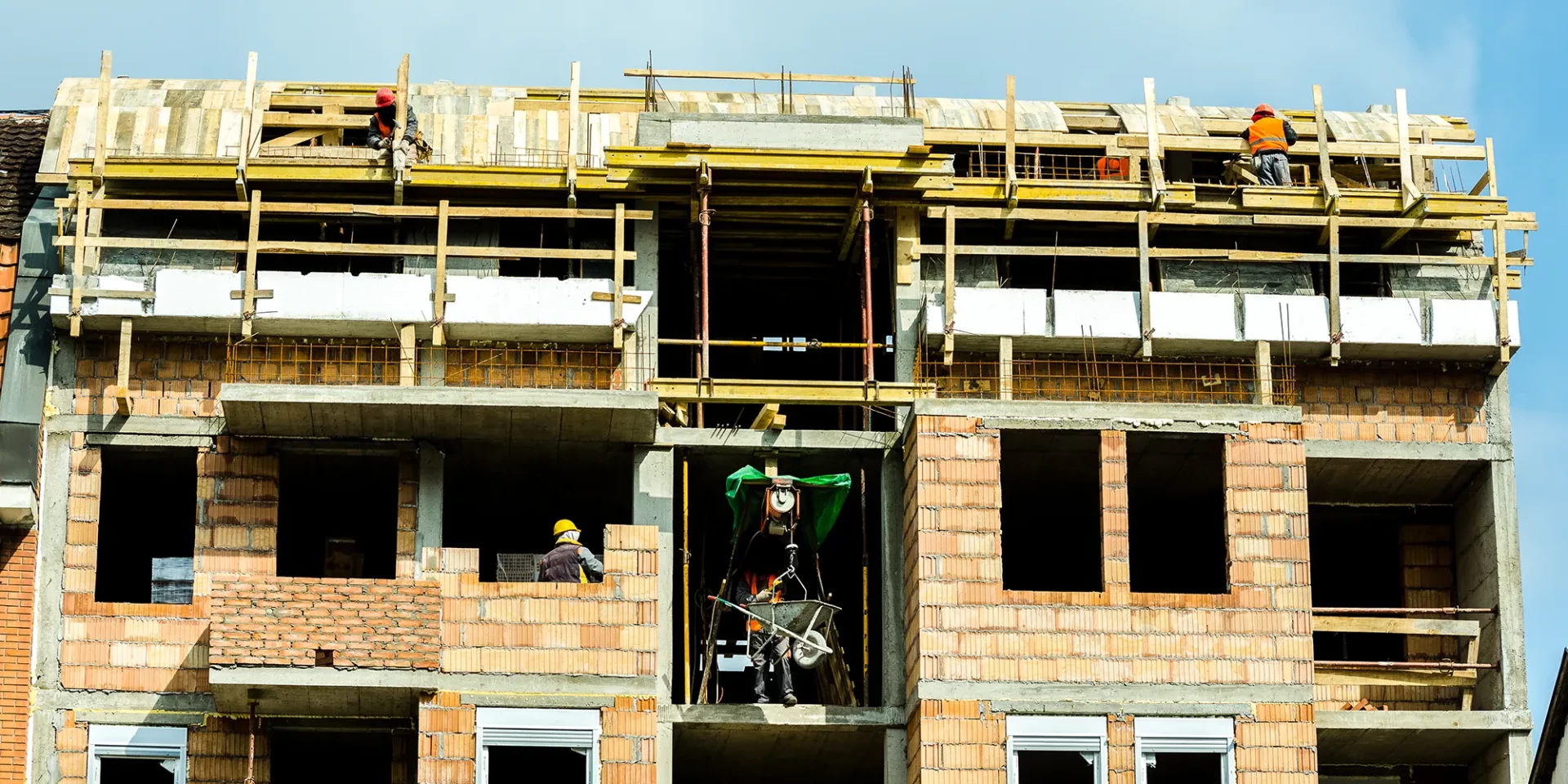 Roofing Companies to Avoid